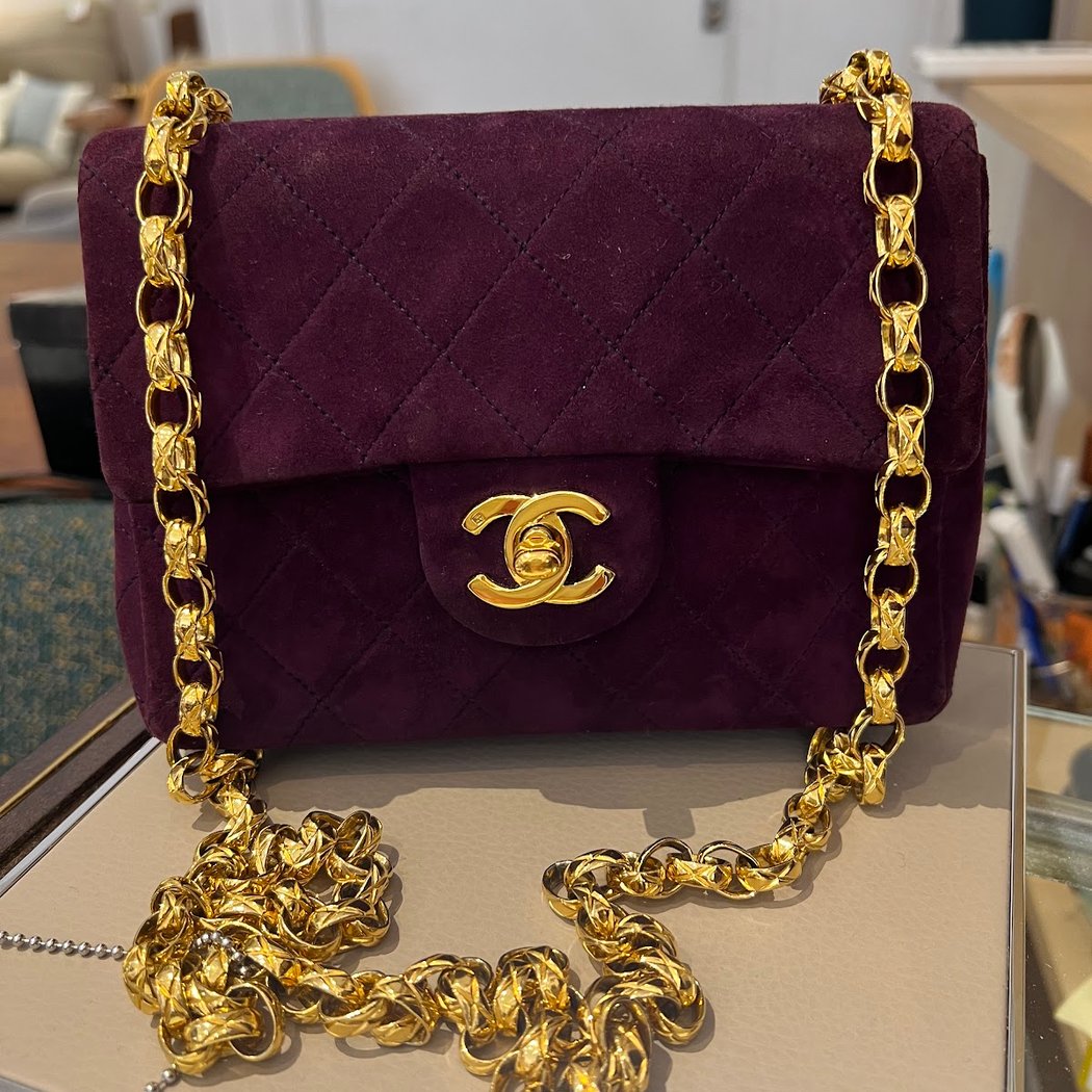 Madones vintage • vintage shop • Selection of luxury vintage fashion and accessories 1